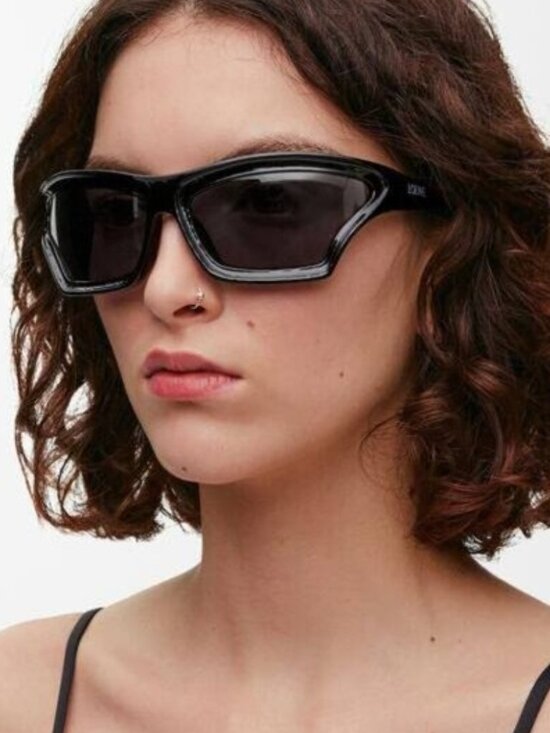 Loewe LW40143U 98A Shield Sunglasses – Green\\Smoke main image 4